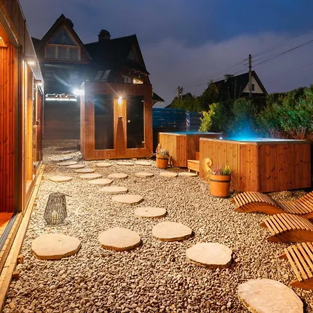 Delta Boutique Косцелиско