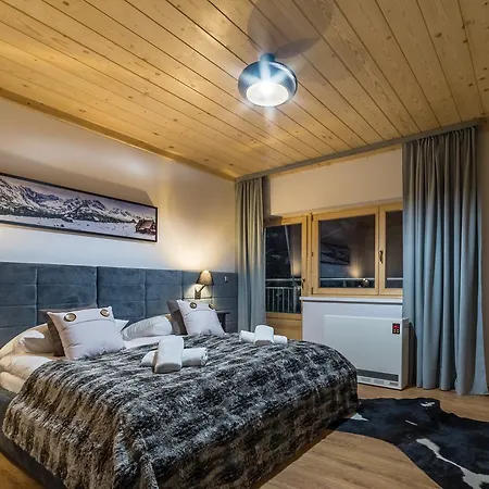 Delta Boutique *