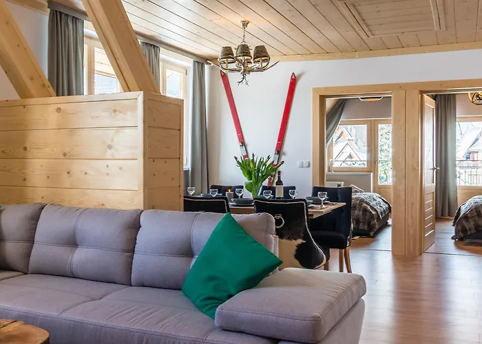 Delta Boutique كوشتيليسكا